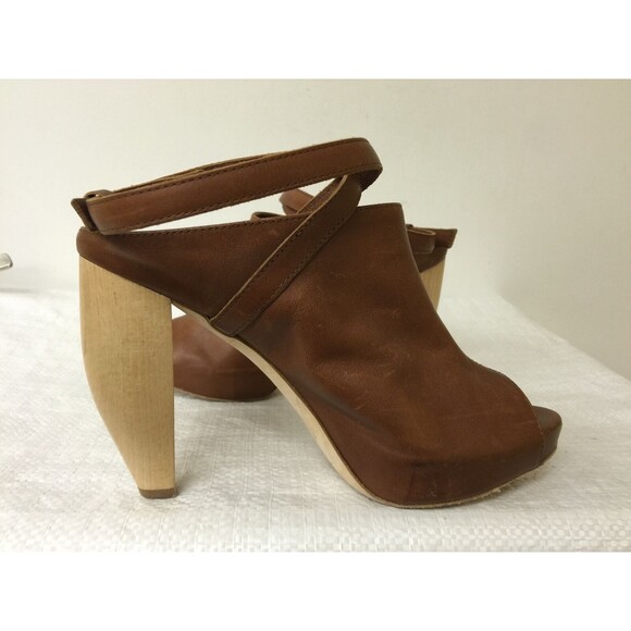 Loeffler Randall Shoes - LOEFFLER RANDALL Brown  Leather ankle straps heels Sandals size 7 B